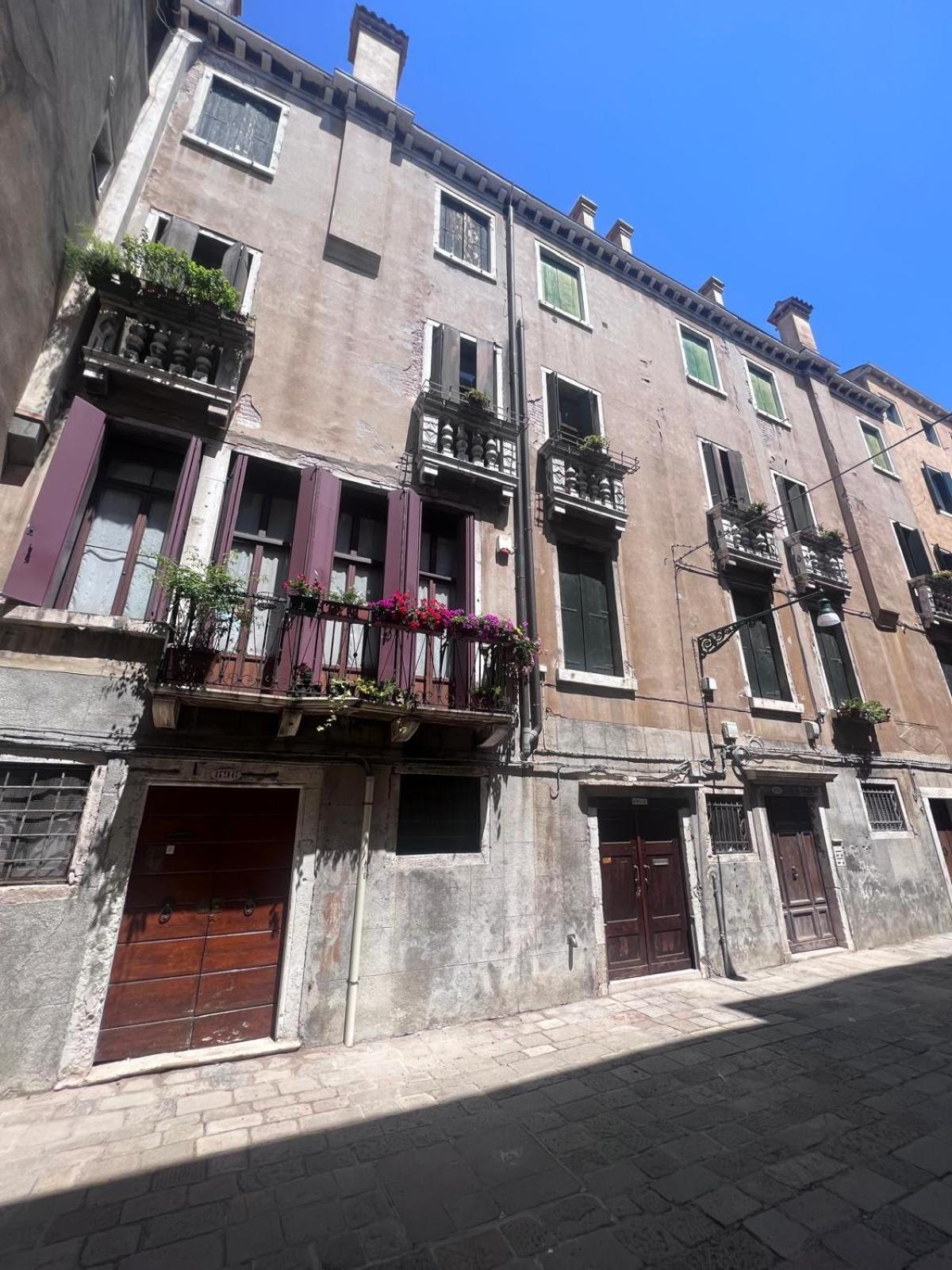 Palazzo Titti Rialto Suites Veneza Exterior foto