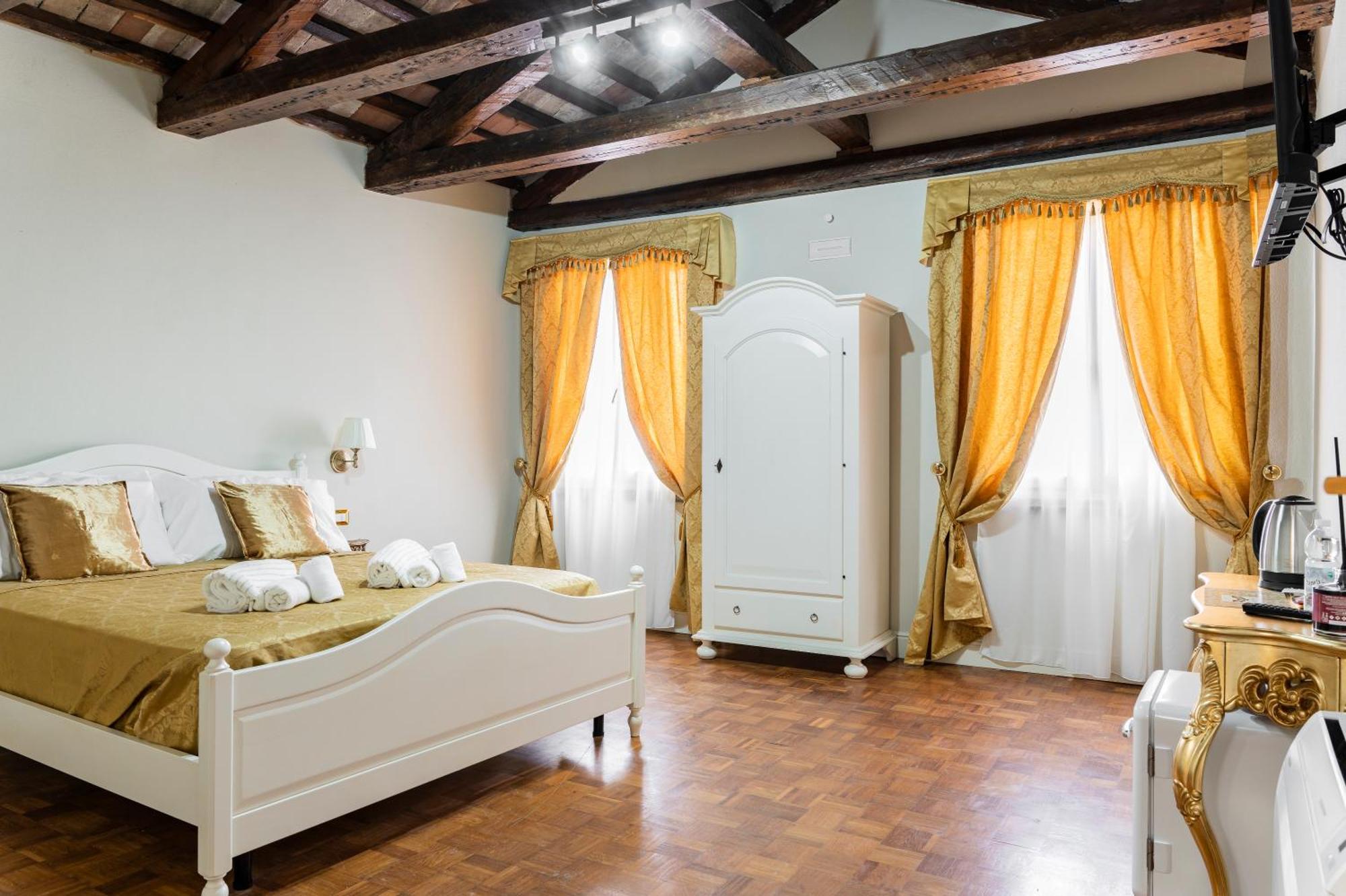Palazzo Titti Rialto Suites Veneza Exterior foto