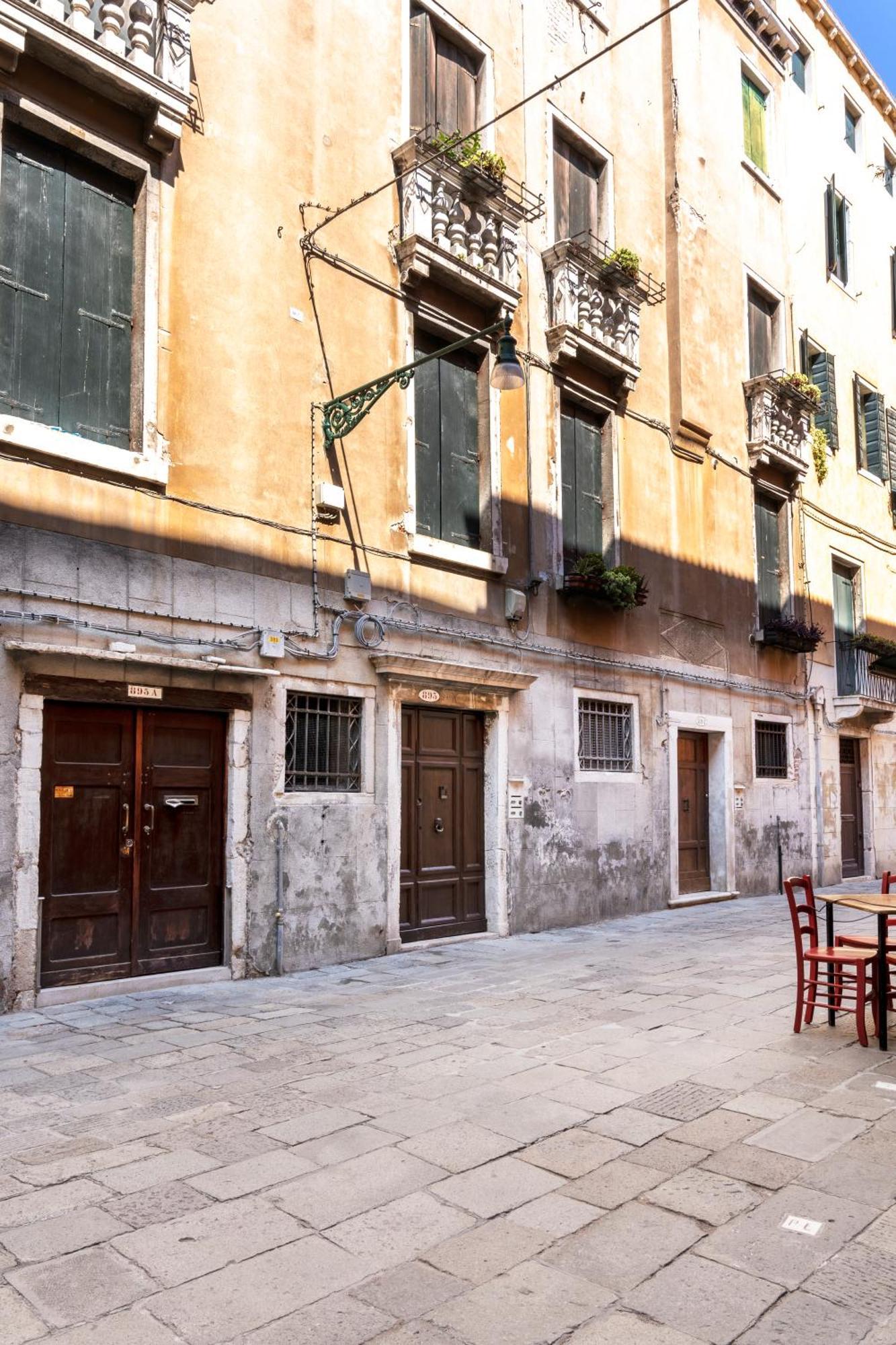 Palazzo Titti Rialto Suites Veneza Exterior foto