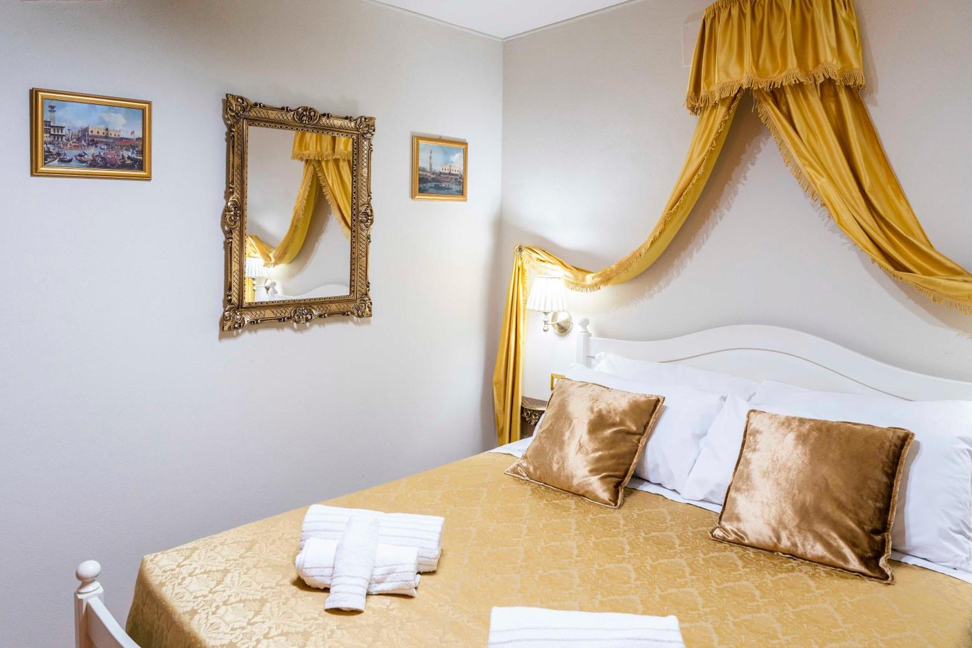 Palazzo Titti Rialto Suites Veneza Exterior foto
